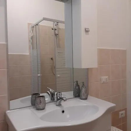 Appartamento Baia Santa Reparata, Grazioso Bilocale Con Vista Mare - Iun Q2157
