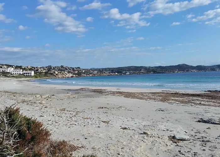 Appartamento Baia Santa Reparata, Grazioso Bilocale Con Vista Mare - Iun Q2157