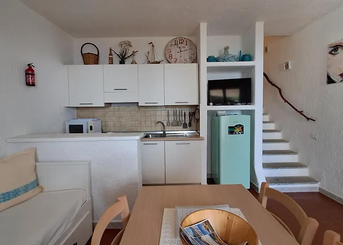 Baia Santa Reparata, Grazioso Bilocale Con Vista Mare - Iun Q2157 Appartamento *